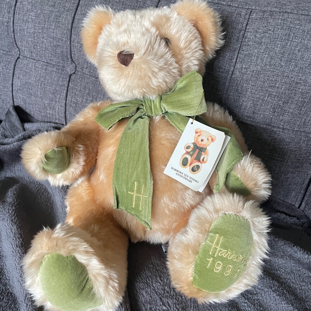 Harrod’s Ten Teddies Bear